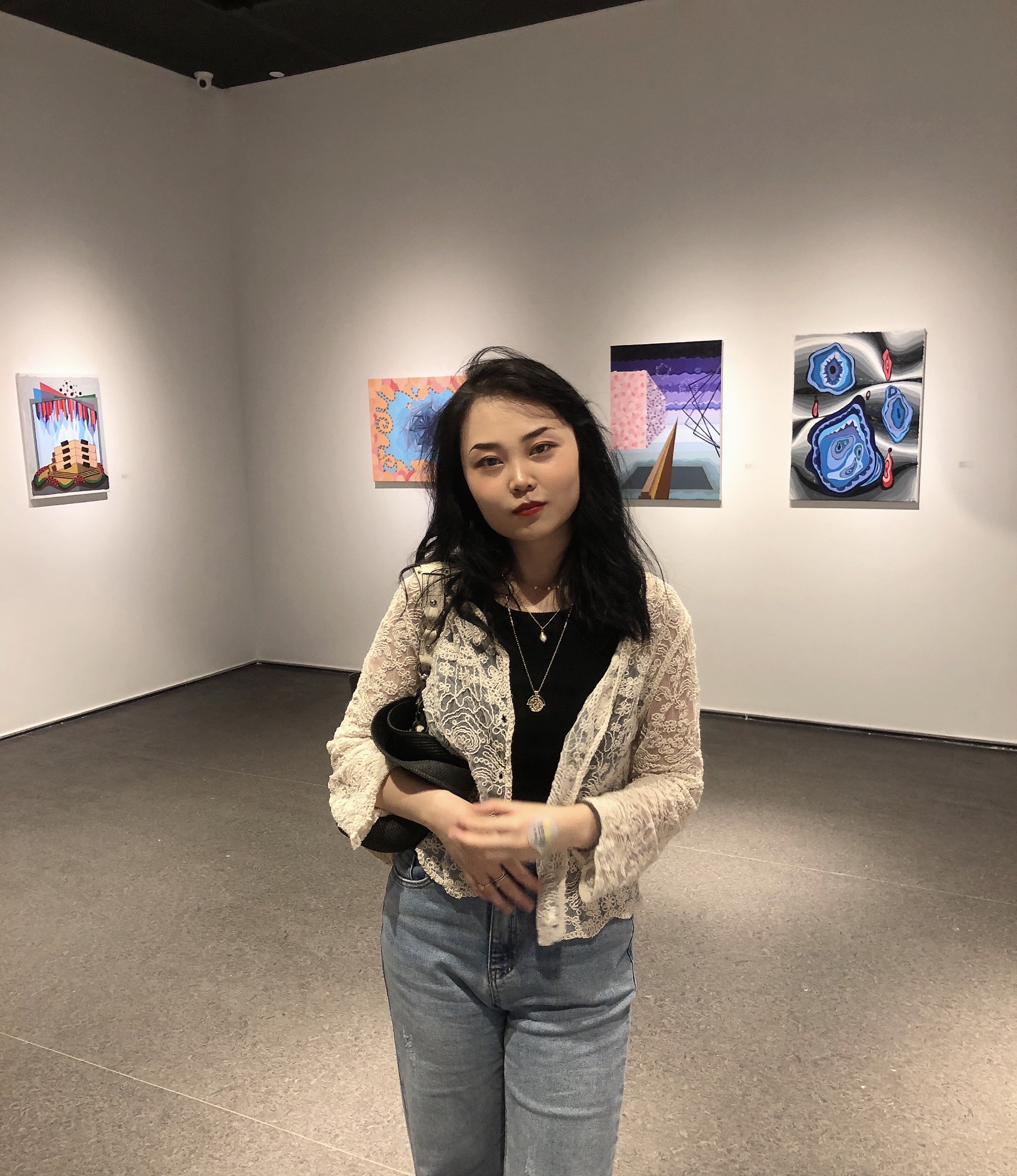 Tianmin Zhang at worsk with a colleague